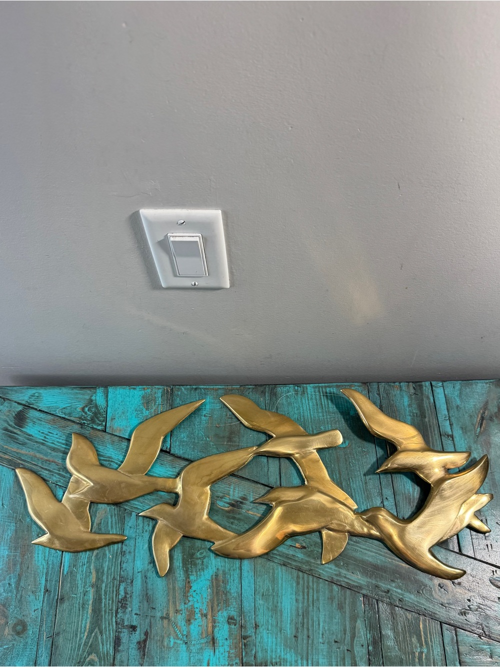 Vintage Mid Century Modern Brass Seagulls in Flight Wall Hanging 24" x 9" - Picture 2 of 16
